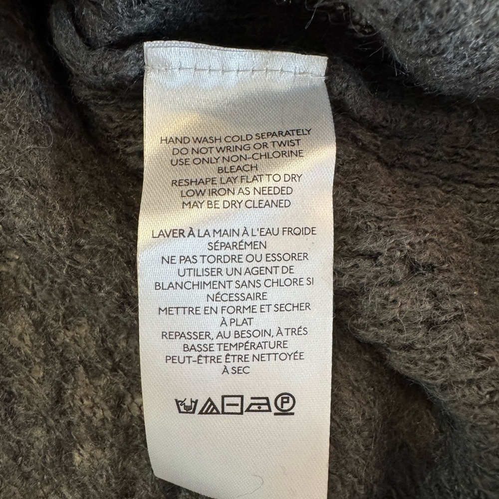 Standard Cloth by Urban Outfitters Sweater Grey Lightweight Oversized Sz M NWOT - Picture 3 of 9